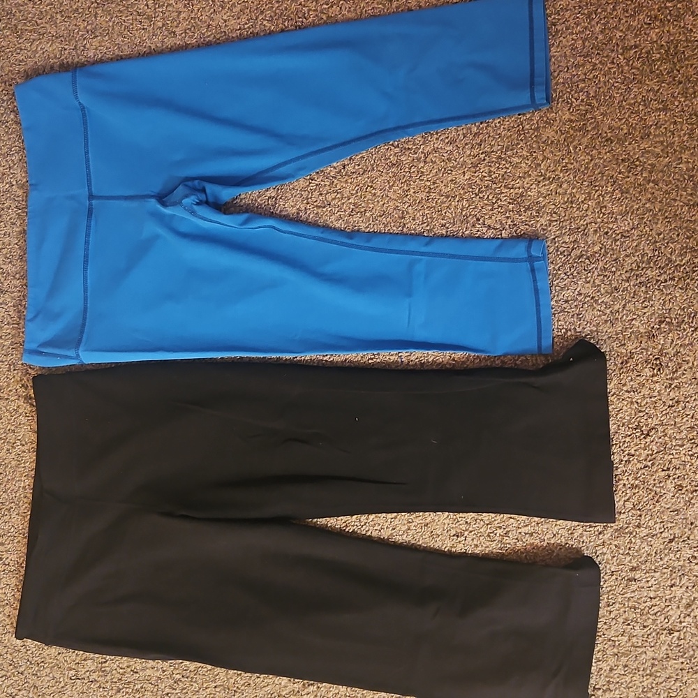 Set of 2 Lululemon Capri Workout Pants